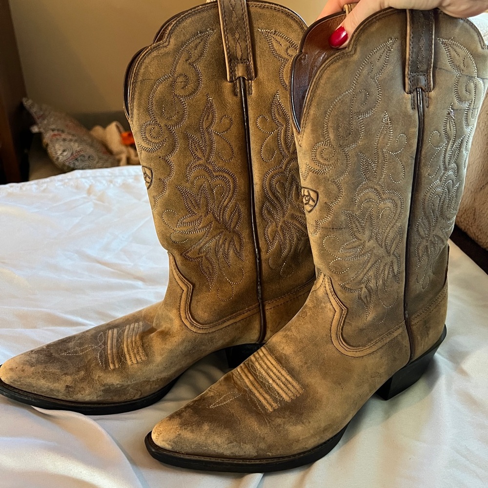 Women’s Ariat Cowboy Boots